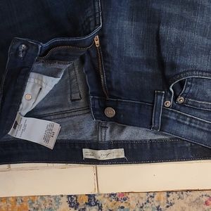 Levi's 8L